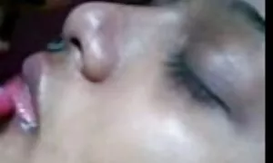 Frivolozna drolja gratis porn film varala je svog supruga