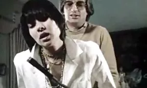 Gola obrijana pička djevojke jednostavno film porno 2 je sjajna
