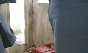 Maženje i seks xxx tinto na krevetu