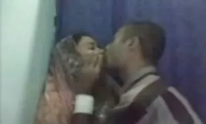 Gošća Lesha kvalitativno je popila sve rupe izvrsnog Sofia hq porno hd učenika