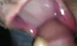 Uzeo gratisporno film sam sebi dva masturbatora za popust u seks shopu