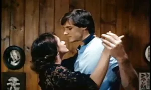 Nacrtajte classic mom son porno na tankoj liniji